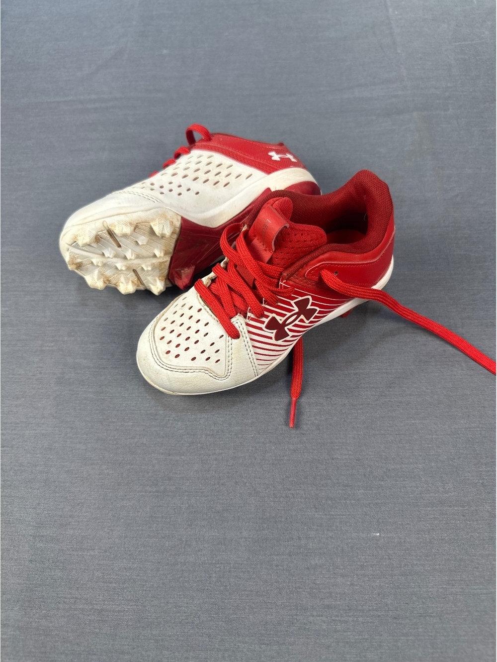 Under Armour Kids Baseball Cleats Size 11K Red White